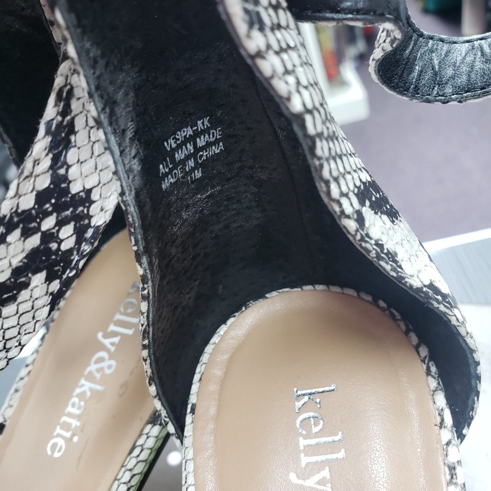 Kelly & Katie Women's size 11M Black and White Snake Print 3 inch Heels NO BOX - Picture 6 of 8